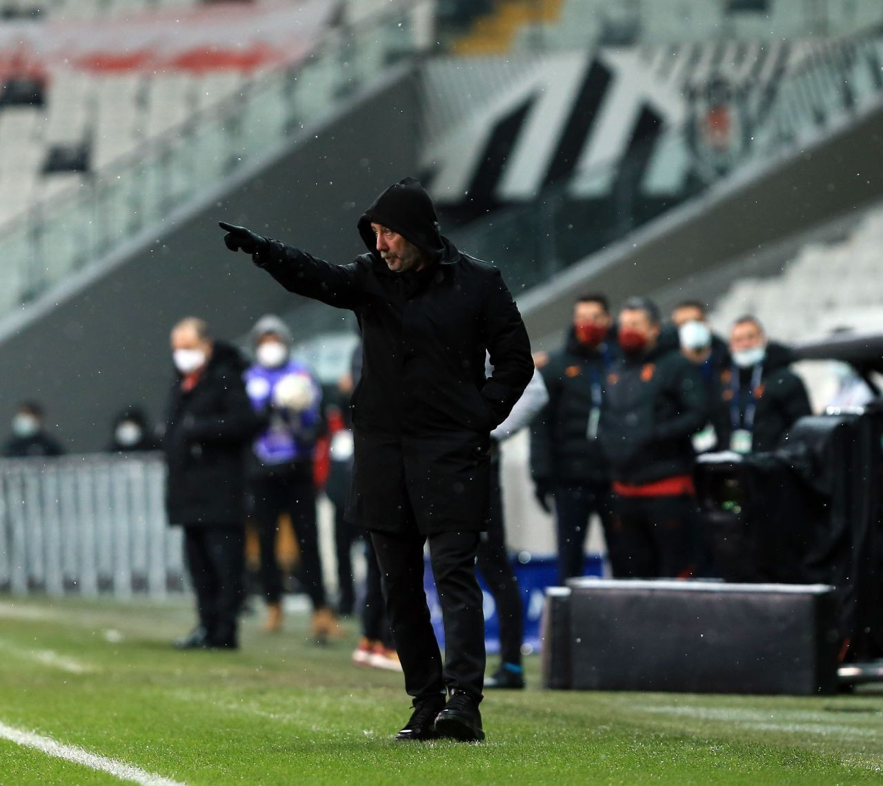 Sergen Yalçın: ''Bu takım son 8 maçın 7'sinde gol yemedi''