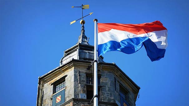 Hollanda kapılarını kapatıyor!