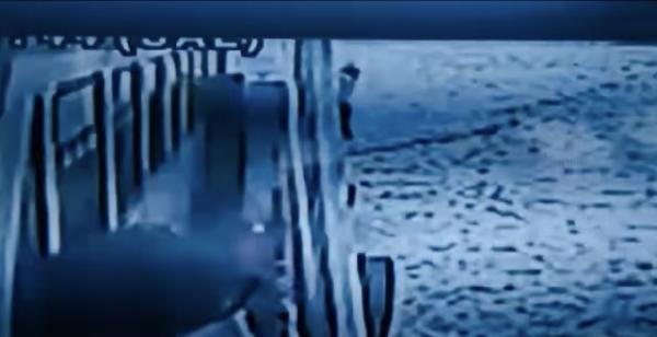Kadıköy vapurunda intihar anı kamerada