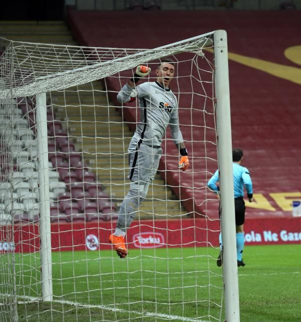 Arda Turan’dan Muslera’ya büyük jest - Resim: 3