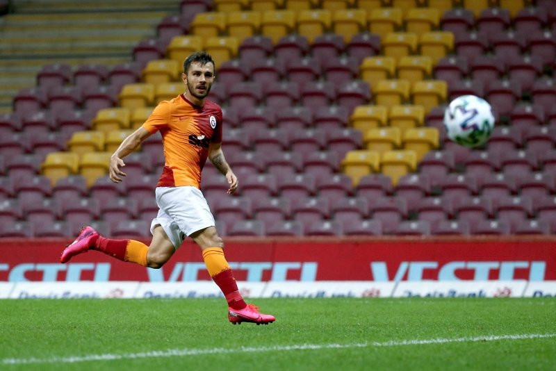 Galatasaray'dan İrfan Can Kahveci için 6,5 milyon euro artı Emre Kılınç! - Resim: 2