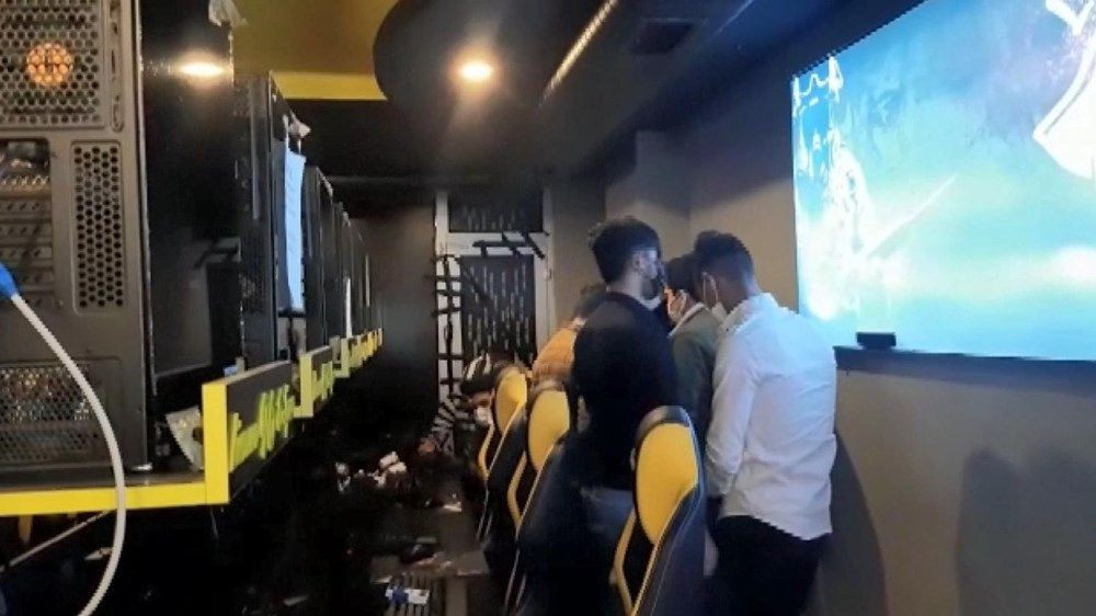 İstanbul'da koronavirüs baskını! İçeriden 50 kişi çıktı - Resim: 3