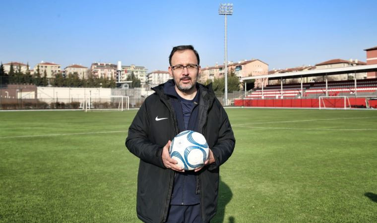 Bakan Kasapoğlu'ndan ''seyircili maç'' açıklaması