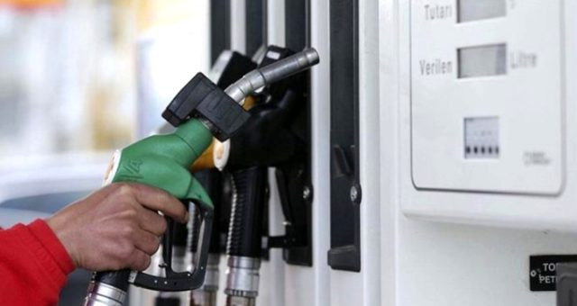 Benzine zam göründü! Pompa fiyatlarına yansıyacak mı?
