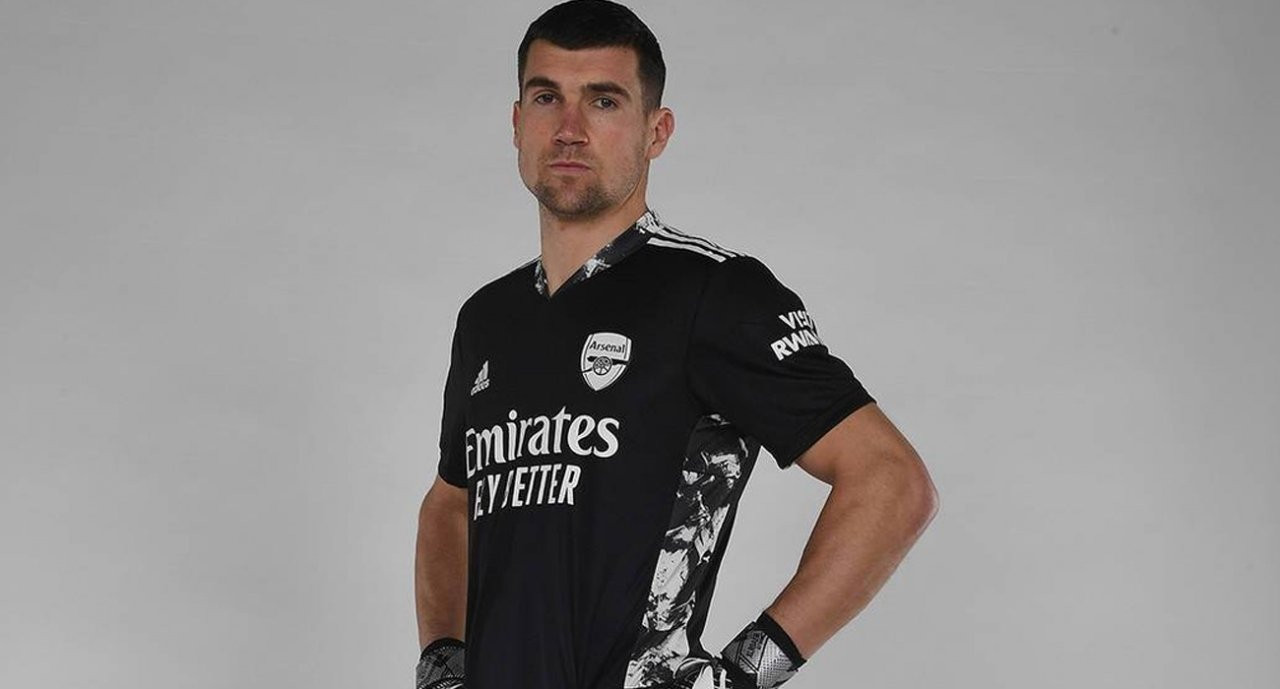 Transfer bombaları peş peşe patladı