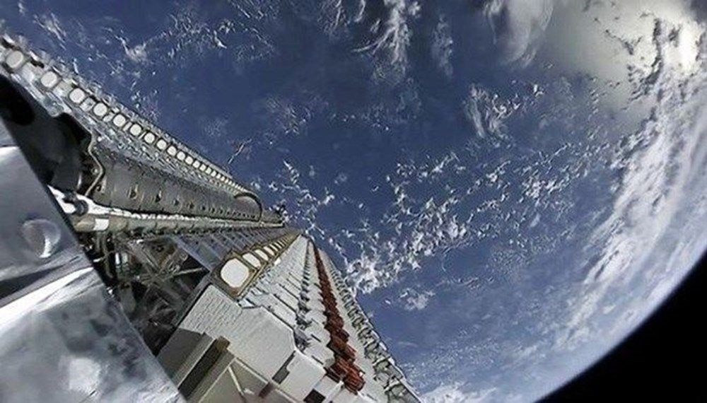 İlk defa kullanıldı! Elon Musk uzaya lazer gönderdi