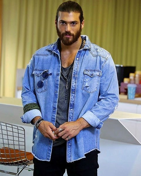 Can Yaman ve Diletta Leotta aşkı belgelendi!