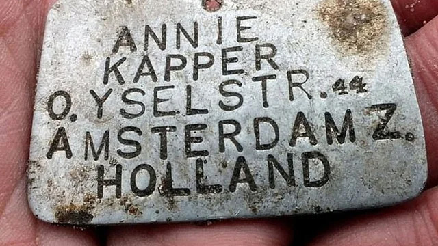 Nazi ölüm kampında 4 çocuğa ait künyeler ortaya çıktı