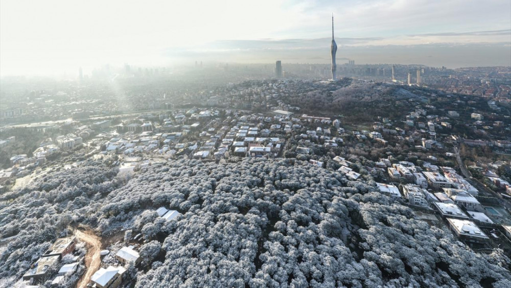 İstanbul'un ''çatısı'' Çamlıca bembeyaz! - Resim: 3