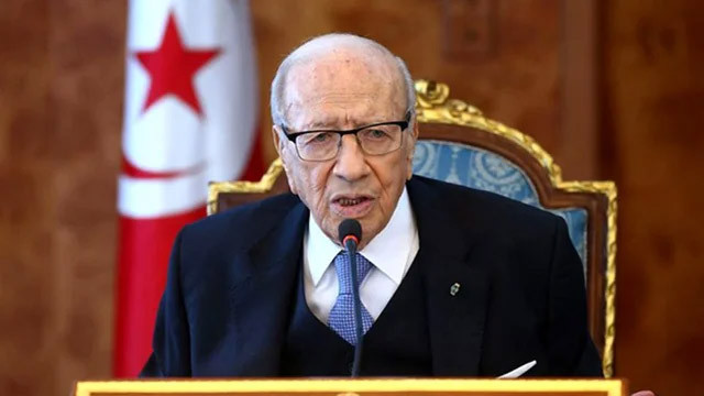 Tunus'ta Cumhurbaşkanına gönderilen zarf Divan Müdüresi'ni kör etti