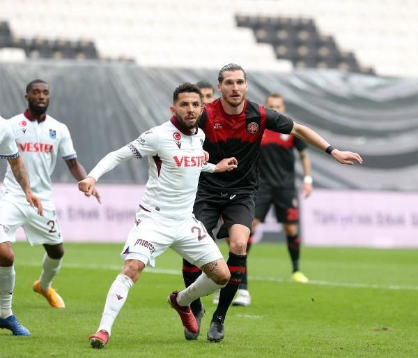 Trabzonspor, Karagümrük'ü 2 golle geçti