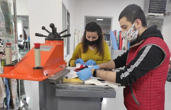 Türk üniversite öğrencileri geliştirdi! Koronavirüsü yok ediyor!