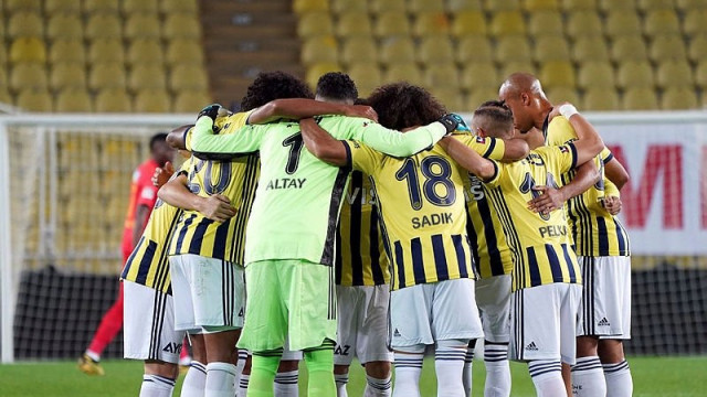 Fenerbahçe Kasımpaşa deplasmanında! İşte Erol Bulut'un 11'i...