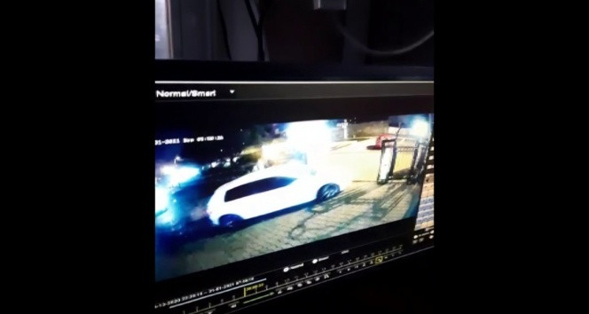 İstanbul'da ''pes'' dedirten hırsızlık kamerada!