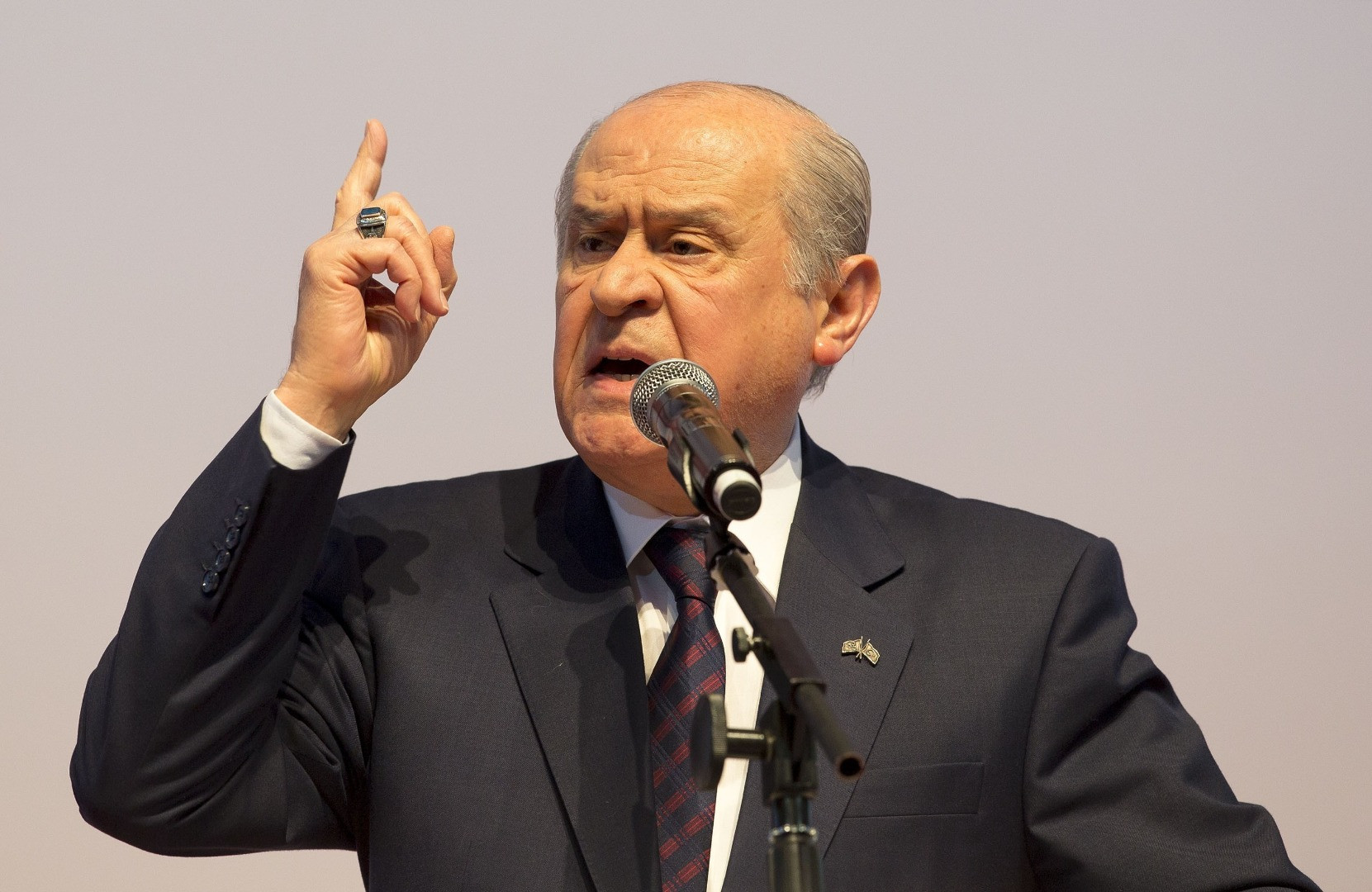 Bahçeli'den üniversitedeki ''Kabe'' skandalına sert tepki