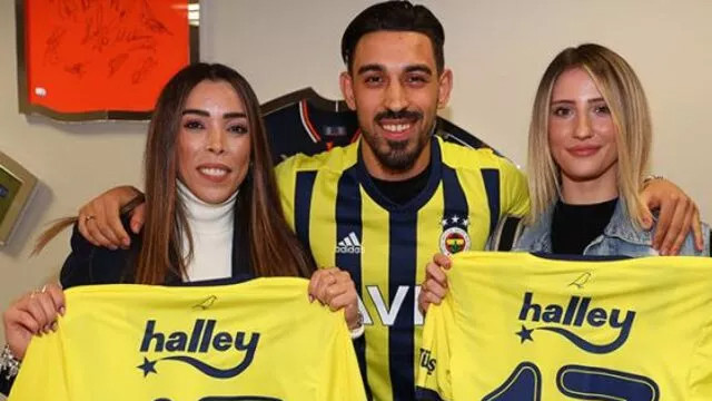 İrfan Can Kahveci'nin imza töreninde Galatasaray'a gönderme
