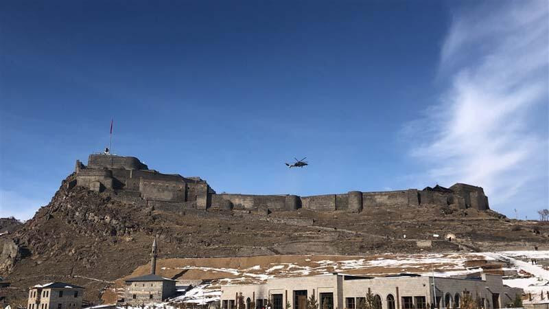 Atak helikopterleri ile Kars Kalesi'nde muhteşem gösteri - Resim: 3