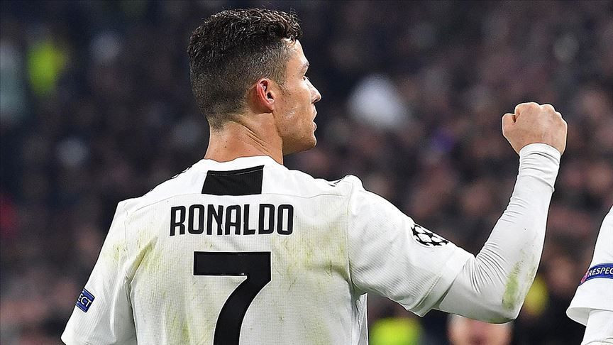 Dünya yıldızı Cristiano Ronaldo, tarihe geçti!