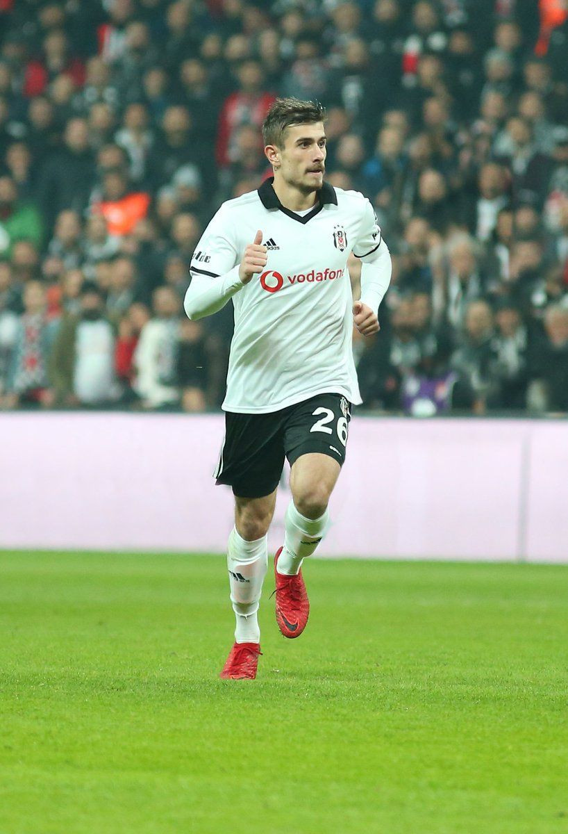 Fenerbahçe de Galatasaray da istiyordu... Kararını verdi! - Resim: 2