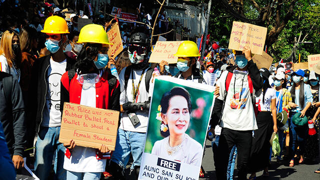 Myanmar'da darbecilerden Suu Çii'ye yeni suçlamalar