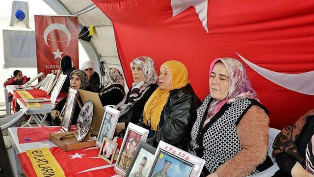 PKK'nın kaçırdığı askerlerin aileleri Meclis'e kadar gelmiş!