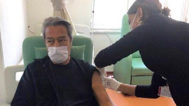 Kadir İnanır koronavirüs aşısı oldu