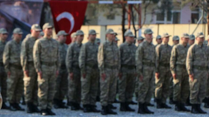 Uzman erbaşların emeklilik yaş haddi değişti