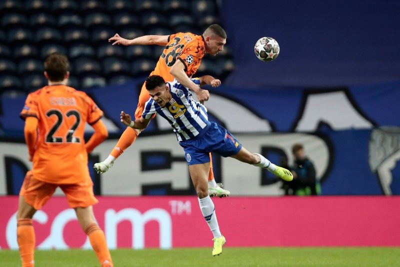 Pepe'den Merih Demiral'e çirkin hareket - Resim: 4