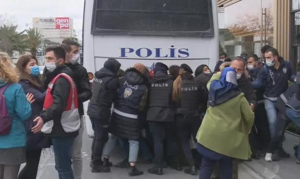 HDP'li vekilden polise yumruk!