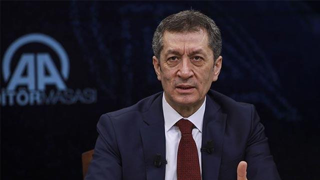 Bakan Selçuk'tan yüz yüze eğitim paylaşımı
