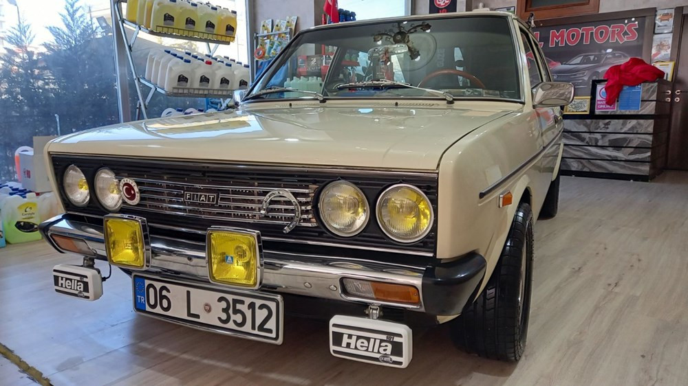 Türkiye'nin efsane otomobilleri fabrikadan çıktığı gibi orijinal duruyorlar!