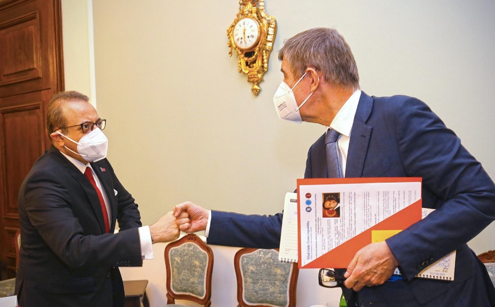 Çekya Başbakanı Babis, Türkiye'nin Prag Büyükelçisi Bağış'ı kabul etti