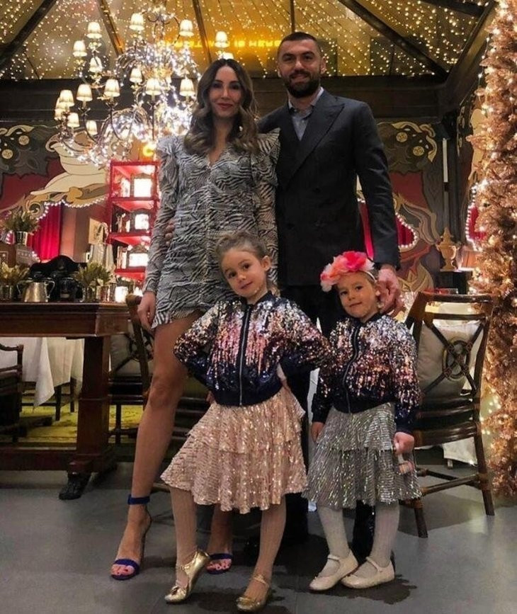 Burak Yılmaz ve İstem Atilla’dan bebek müjdesi! İkinci kez
