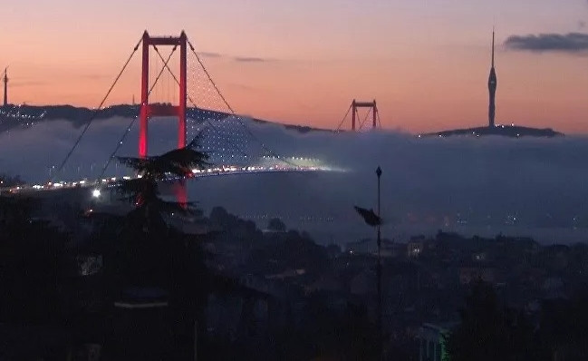 İstanbul Boğazı geçişe kapatıldı
