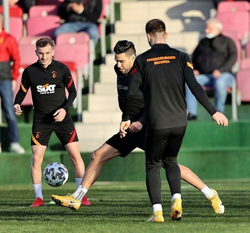 Dev derbinin ilk 11'leri belli oldu! - Resim: 2