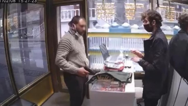Kuyumcuyu soydu, gerçeği yakalanınca öğrendi
