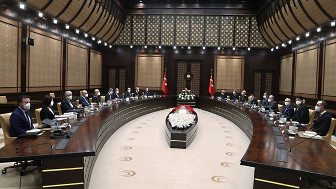 ''Türk savunma sanayii açık veya gizli ambargolarla hedef alınıyor''
