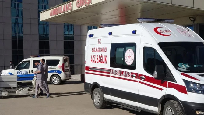 Sivas'ta feci olay! Çalışırken başına demir saplandı