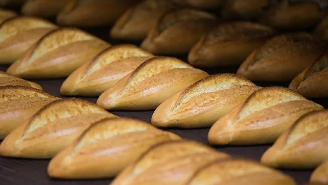 Ankara'da ekmek zammı iptal edildi