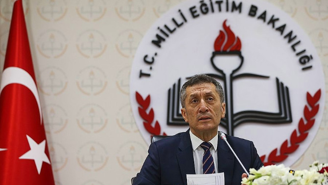 Milli Eğitim Bakanı Selçuk'ten yüz yüze eğitim paylaşımı