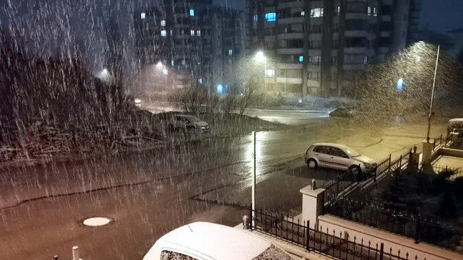 Ankara'da mart ayında kar yağışı