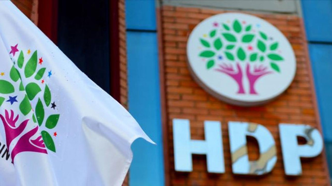 Kapatma davasının ardından HDP MYK toplandı
