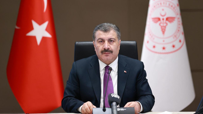 Koronavirüs rehberi değişti; artık 2 gruba karantina yok