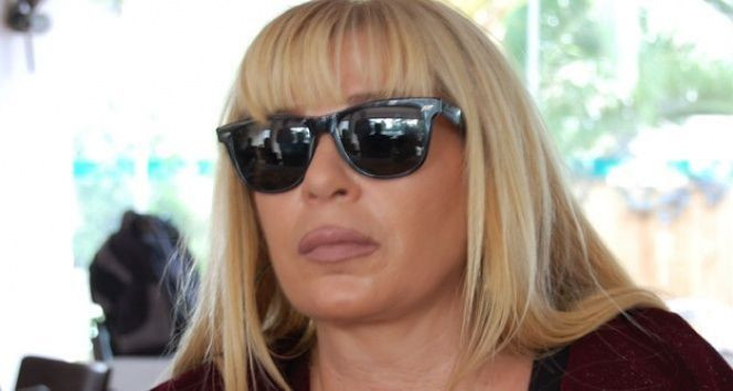 Zerrin Özer: Abim dediğim insanın tecavüzüne uğradım - Resim: 3