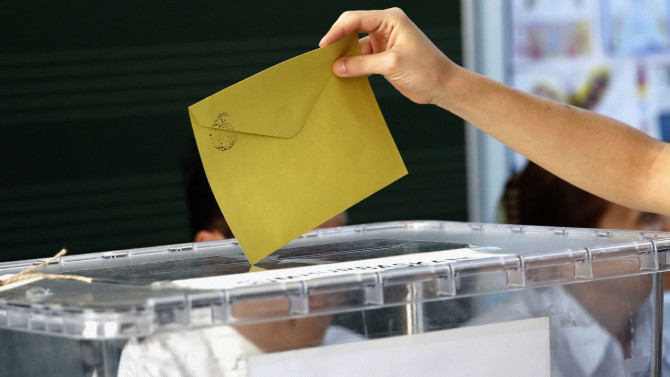 AK Parti'nin ''seçim sistemi taslağı''nda dikkat çeken düzenleme