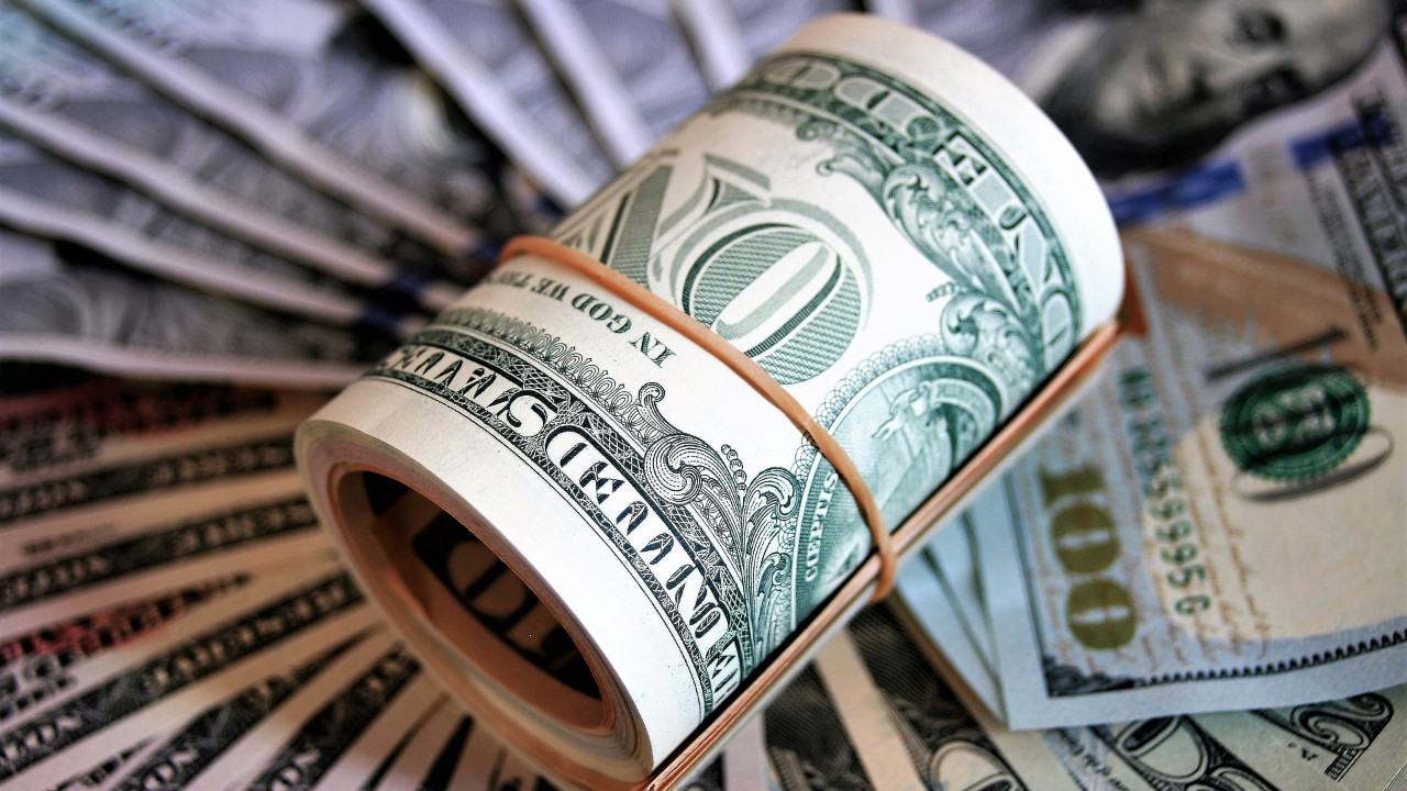 Dolar 9.50 seviyesini aşarak rekor tazeledi
