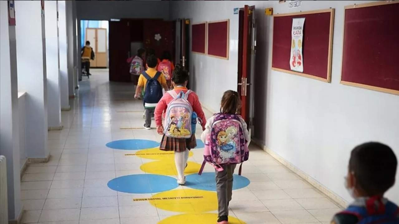 Ziya Selçuk'tan yaz tatili açıklaması! Nisan ayında ara tatil var mı?