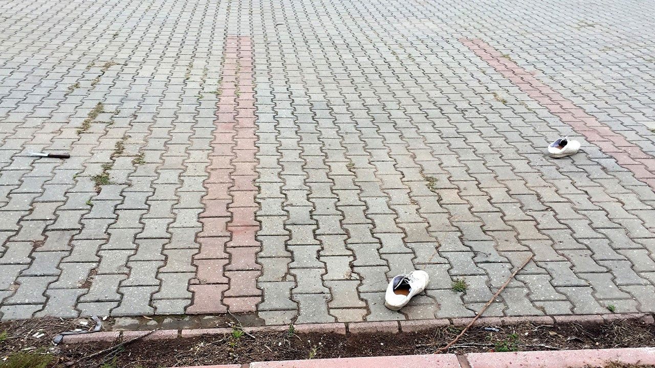Husumetlileri tarafından boğazı kesilerek öldürüldü
