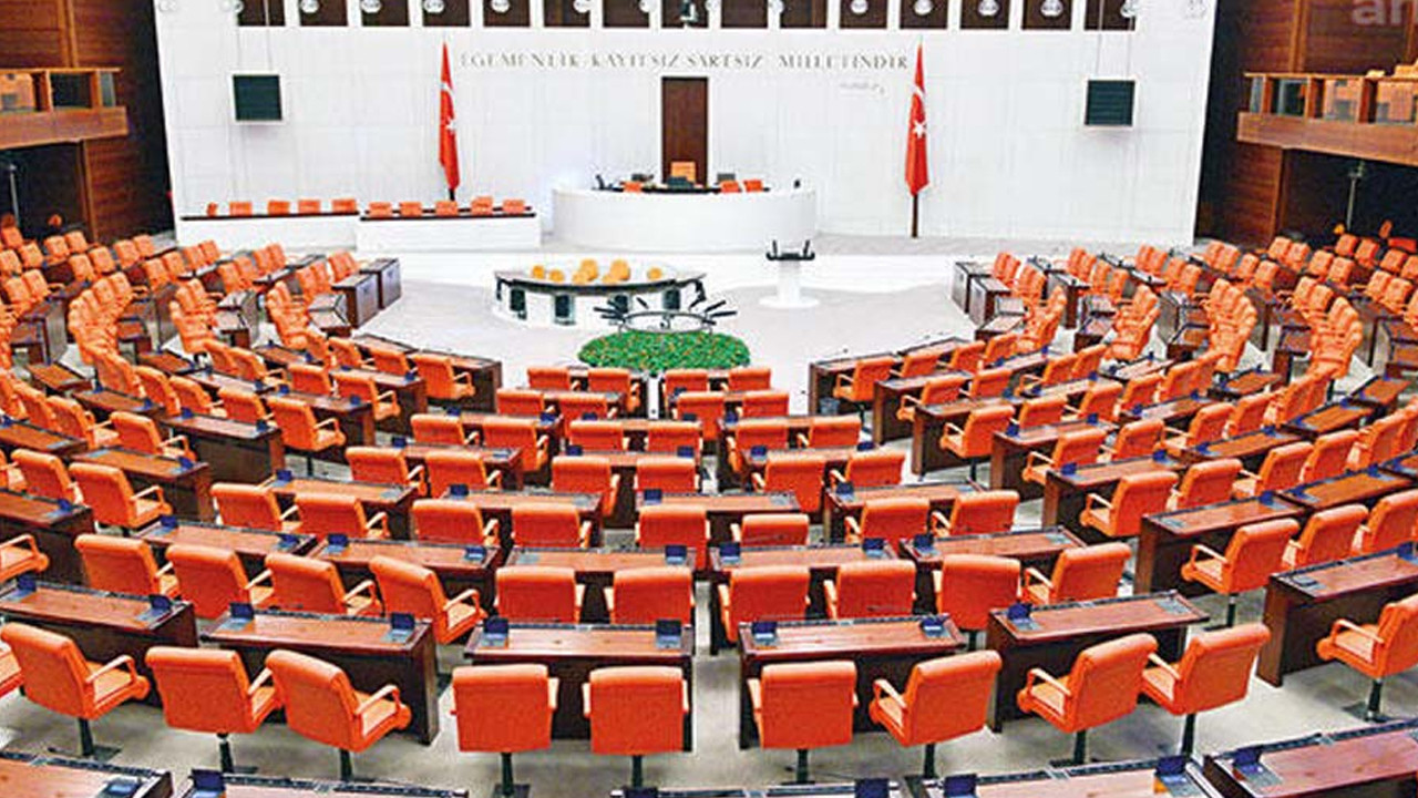AK Parti'nin kanun teklifi muhalefetin oylarıyla reddedildi