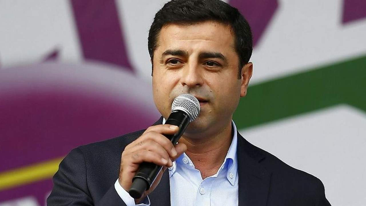 Selahattin Demirtaş siyaseti bıraktı